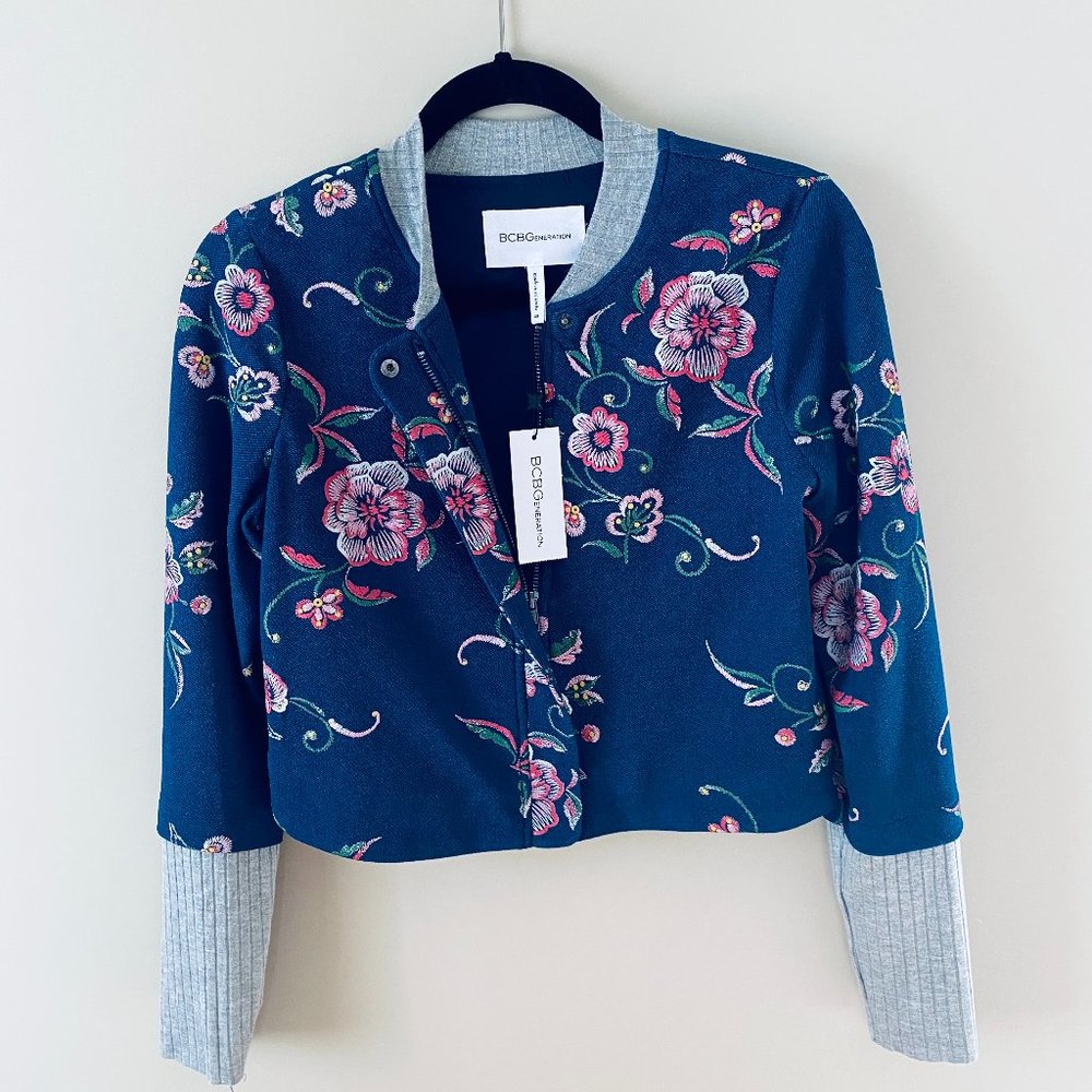 BCBG bomber embroidered jacket (XS NWT)